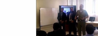 Imagem: Agentes fazem demonstração de segurança na JFAL.