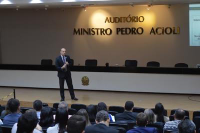 Curso de Combate à Corrupção e à Lavagem de Dinheiro Imagem: Curso de Combate à Corrupção e à Lavagem de Dinheiro
