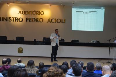 Curso de Combate à Corrupção e à Lavagem de Dinheiro Imagem: Curso de Combate à Corrupção e à Lavagem de Dinheiro