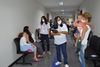 Famílias foram atendidas durante todo o dia no trabalho de triagem na JFAL Imagem: Famílias foram atendidas durante todo o dia no trabalho de triagem na JFAL