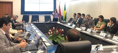 Imagem: Representantes do TRFMED fizeram apresentação a magistrados