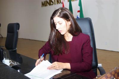 Banca foi presidida pela juíza federal Flávia Hora de Oliveira de Mendonça Imagem: Banca foi presidida pela juíza federal Flávia Hora de Oliveira de Mendonça