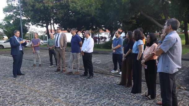 Imagem: Entrega do ponto de recarga foi feito na tarde desta quinta-feira
