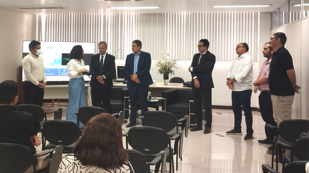 Imagem: Diretores de núcleos e servidores participaram da homenagem de despedida do juiz federal Aloysio Cavalcanti da Direção do Foro