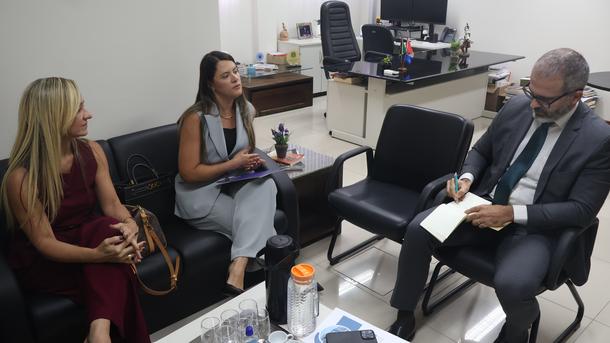 Imagem: Diretor do Foro, juiz federal Antônio José Araújo recebeu a visita de cortesia da Comissão de Direito Previdenciário, nesta quarta, 30